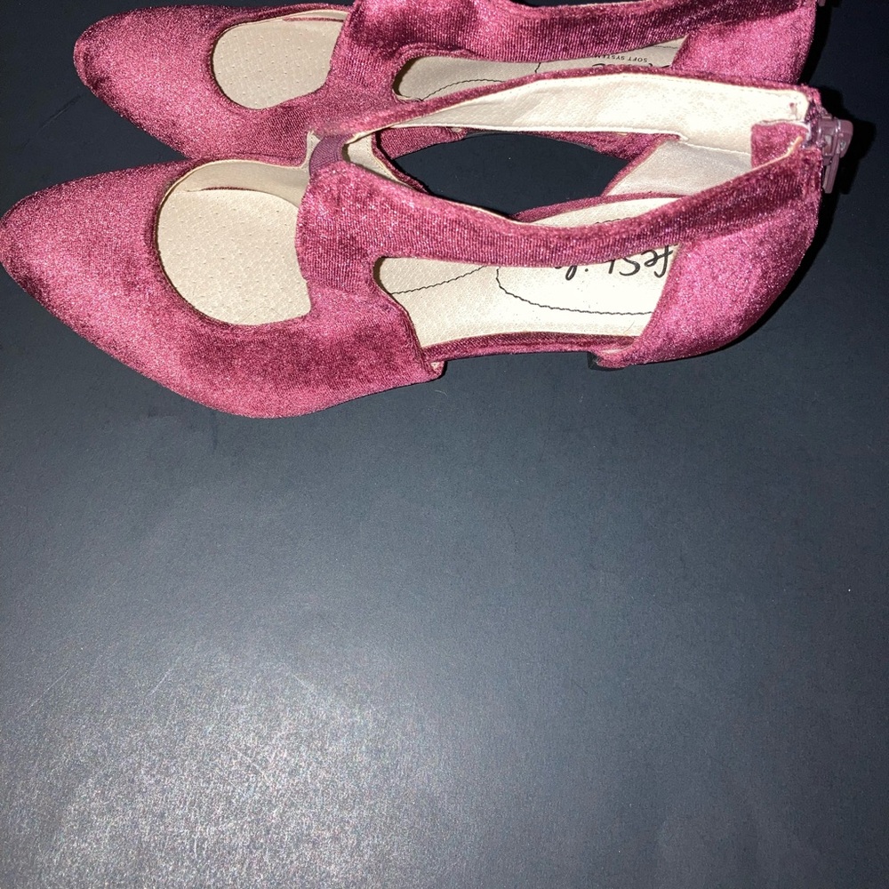 Life Stride Velvet Heels in Rich Pink